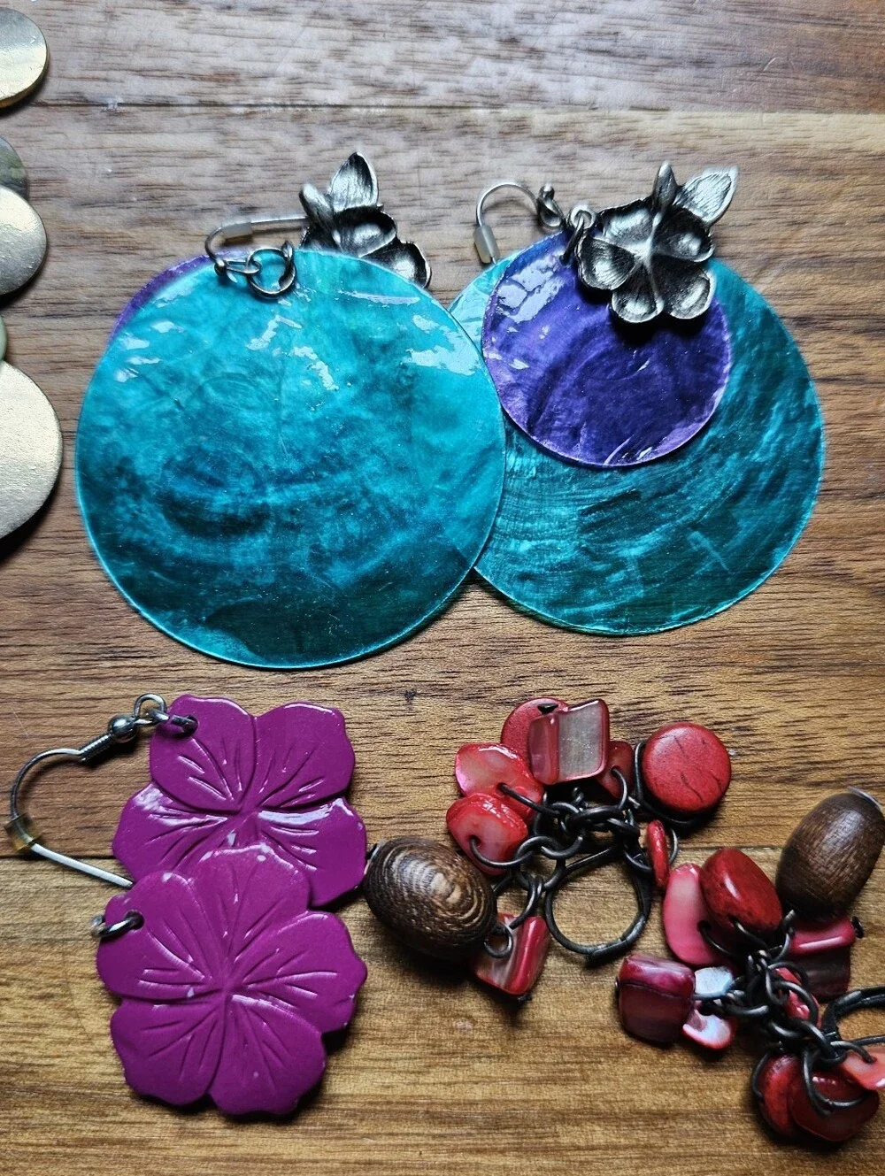 18 Pc Craft Lot Jewelry Colorful Boho Shells Beads Upcycle Repair Jewelry Making